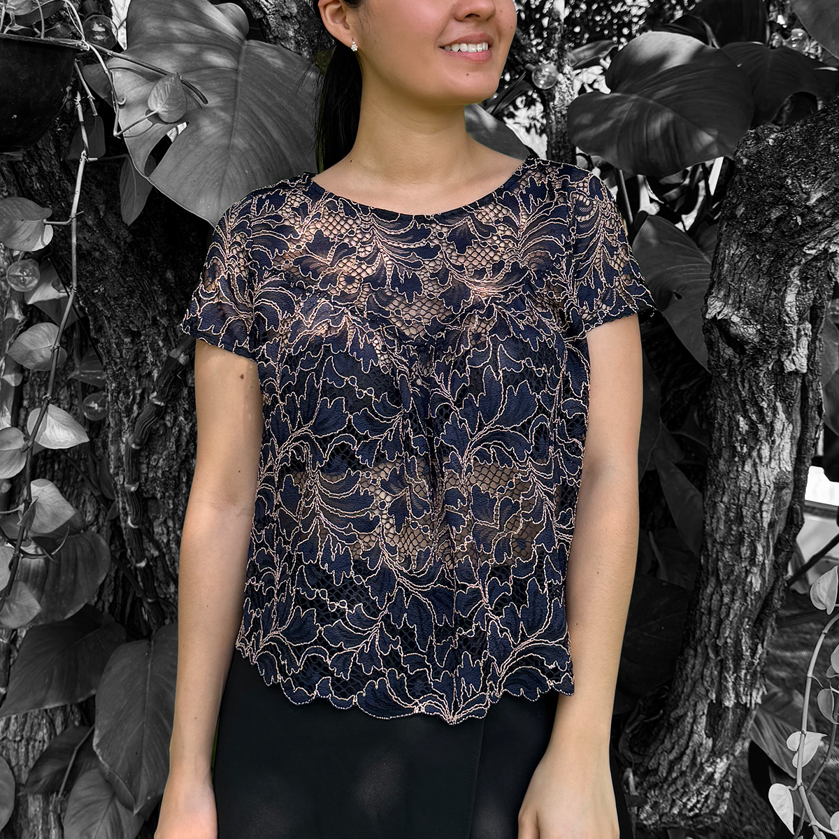 Blusa de encaje azul