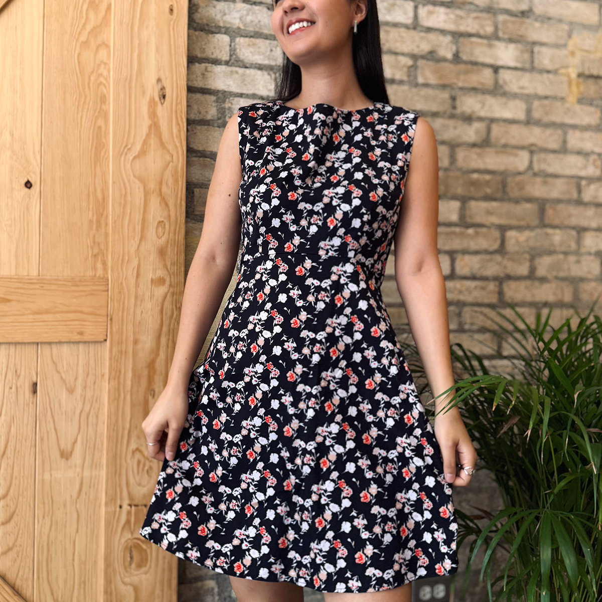 Vestido estilo pin up con flores
