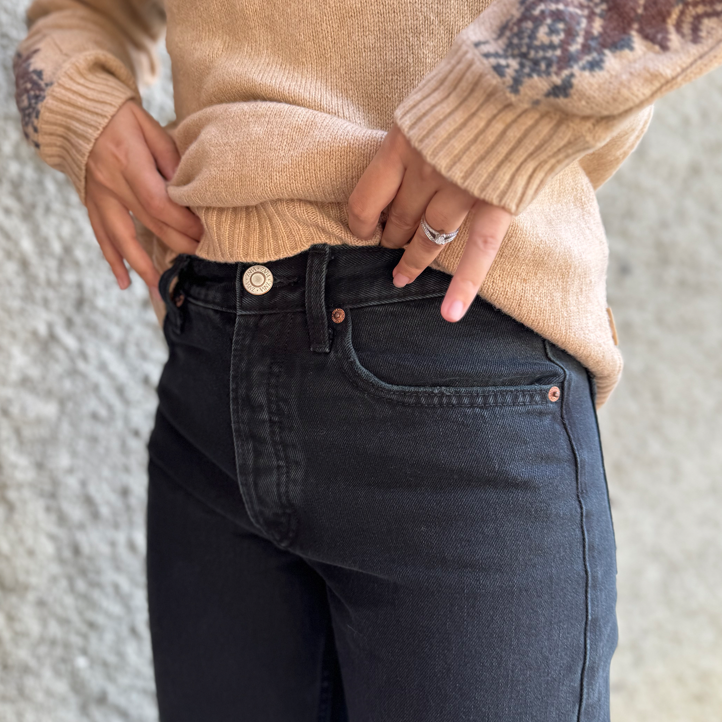Jeans negro en corte recto