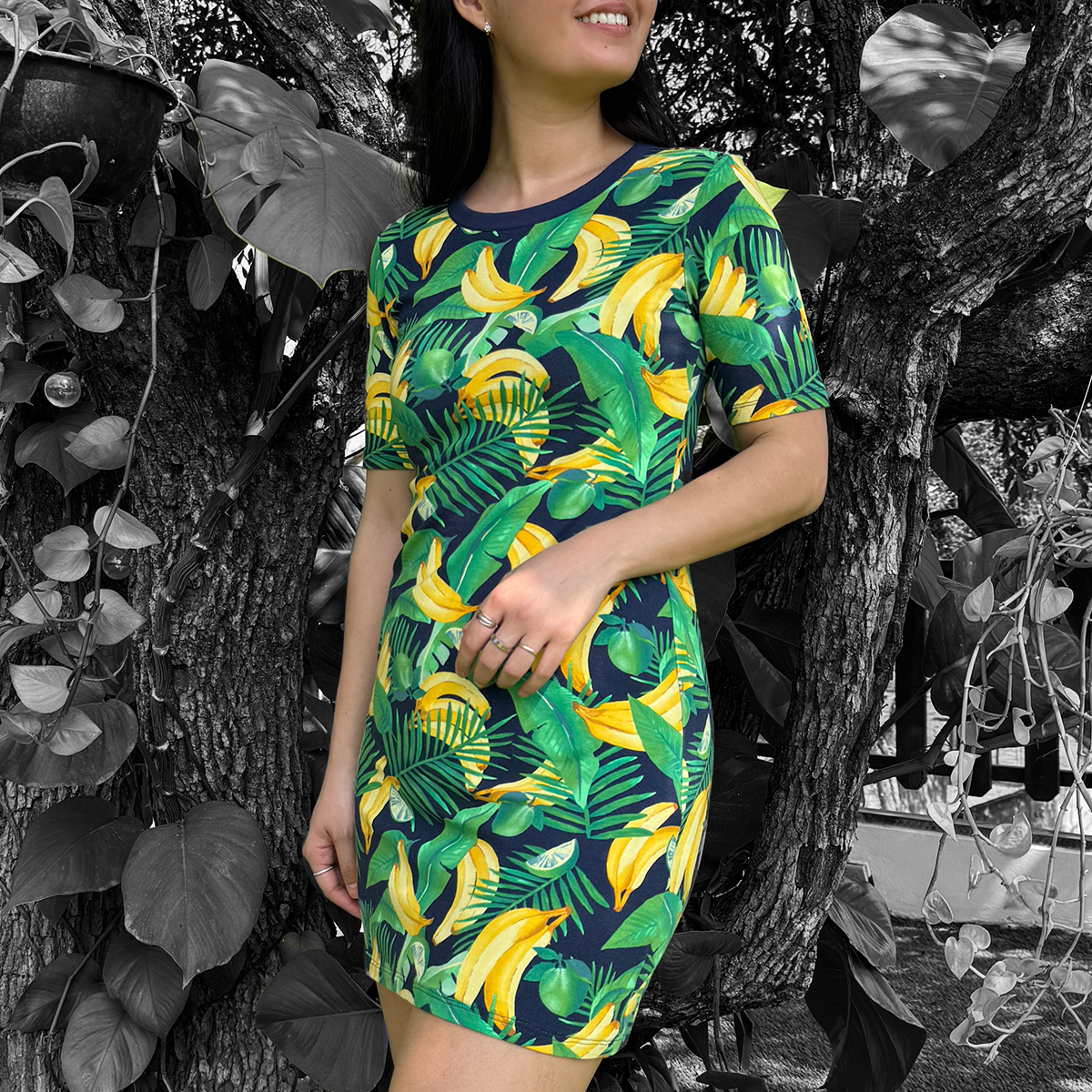 Vestido corto estampado tropical
