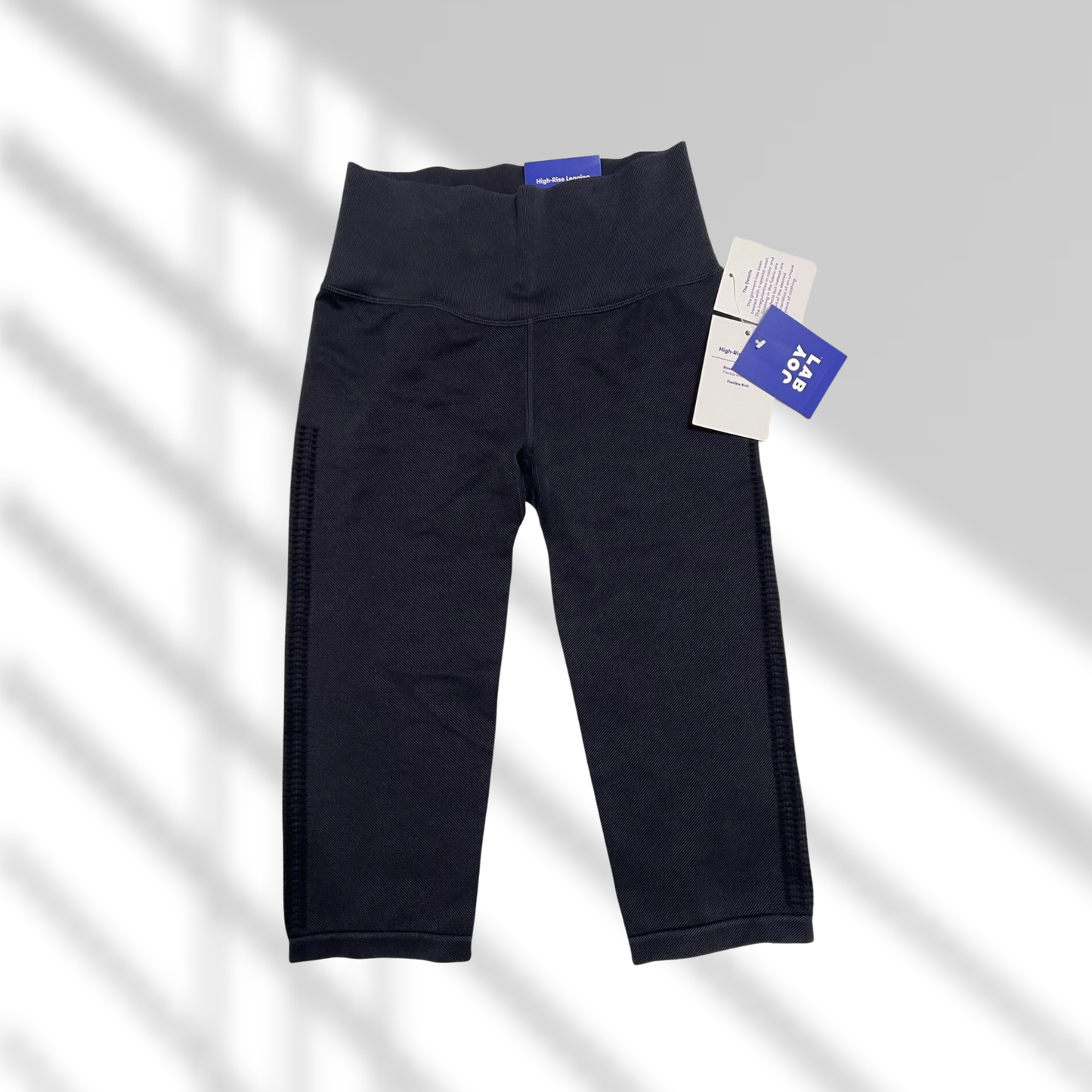 Pescador deportivo con detalle en pierna