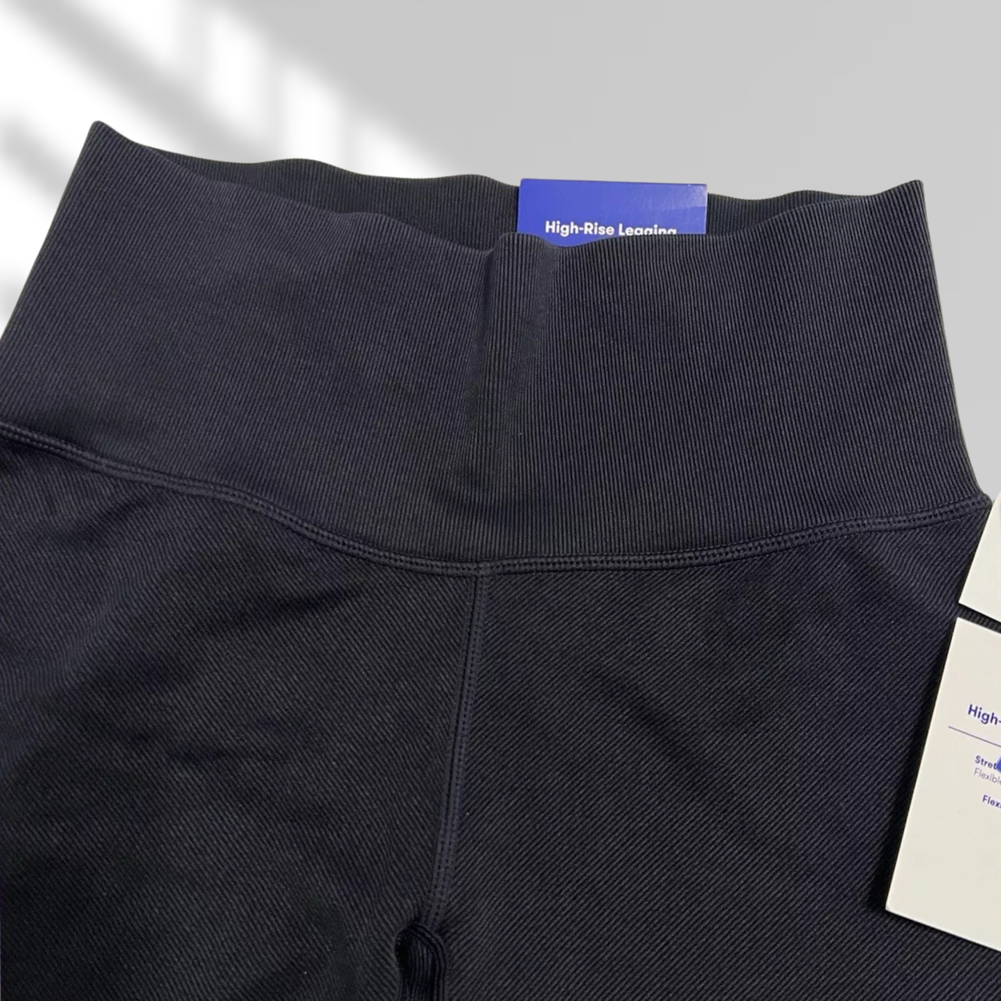 Pescador deportivo con detalle en pierna