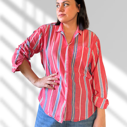 Camisa de rayas estilo preppy
