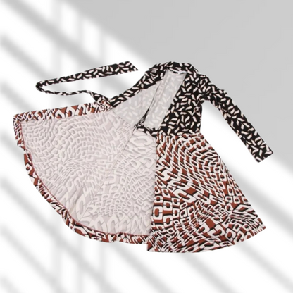 Vestido envolvente estilo retro