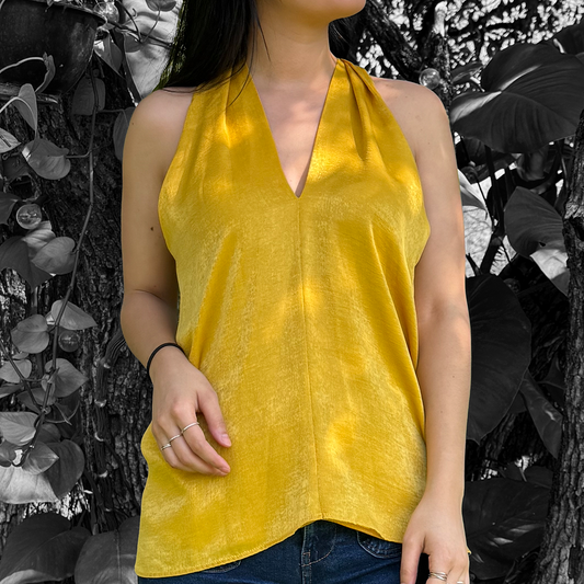 Top halter satinado amarillo