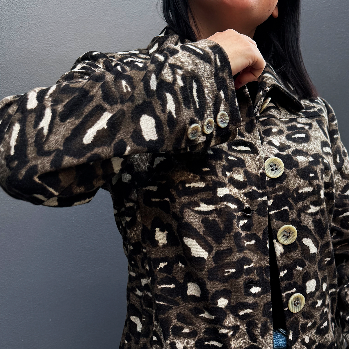Sobrecamisa en animal print