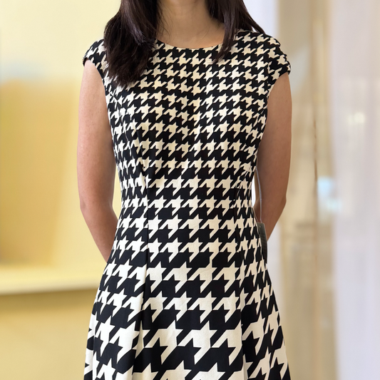 Vestido en estampado Houndstooth